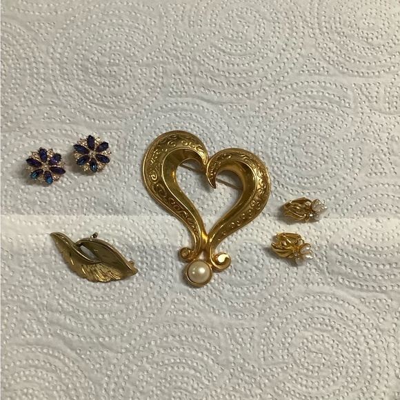 Jewelry - Vintage Avon, Jj, & Roman brand jewelry. Brooches and earrings.